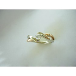 Piękny złoty pierścionek z brylantami! 0.25 ct id: 745